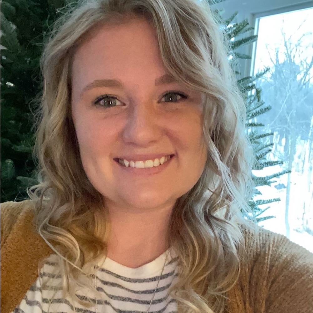 Meet your Posher, Nicole